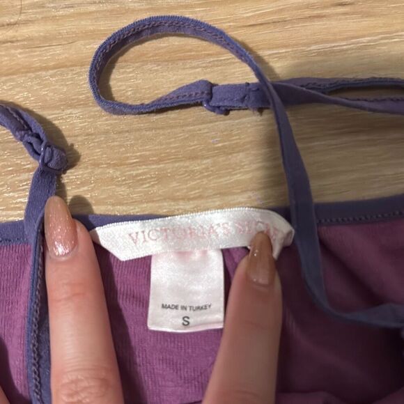 Vintage Victoria's Secret Purple Tank Top Size Small Has super cute trim and so - Picture 7 of 8